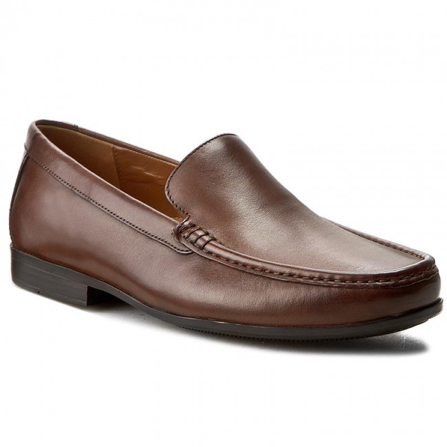 Claude store plain clarks