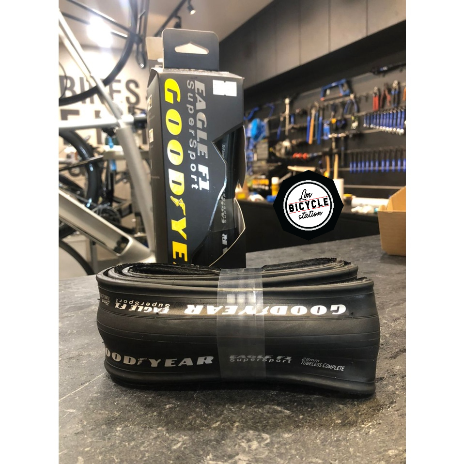 GOODYEAR EAGLE F1 SUPER SPORT FULL BLACK 700X28C TLR Tire hookless