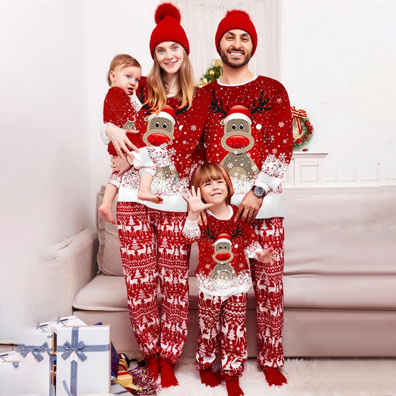 Family on sale christmas clothes