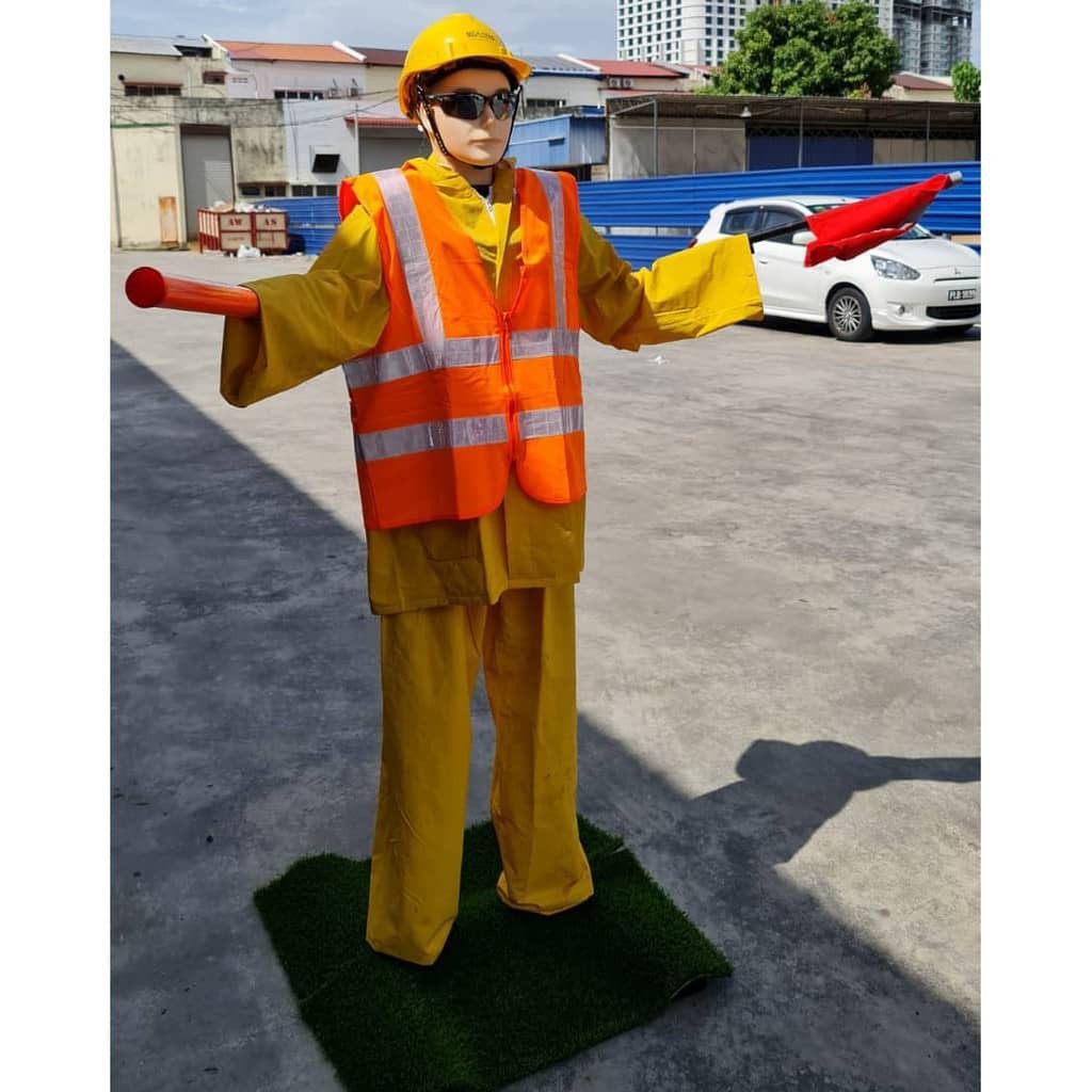 Robot Traffic/Traffic Road Safety Mannequin (Battery Operated) Shopee Malaysia