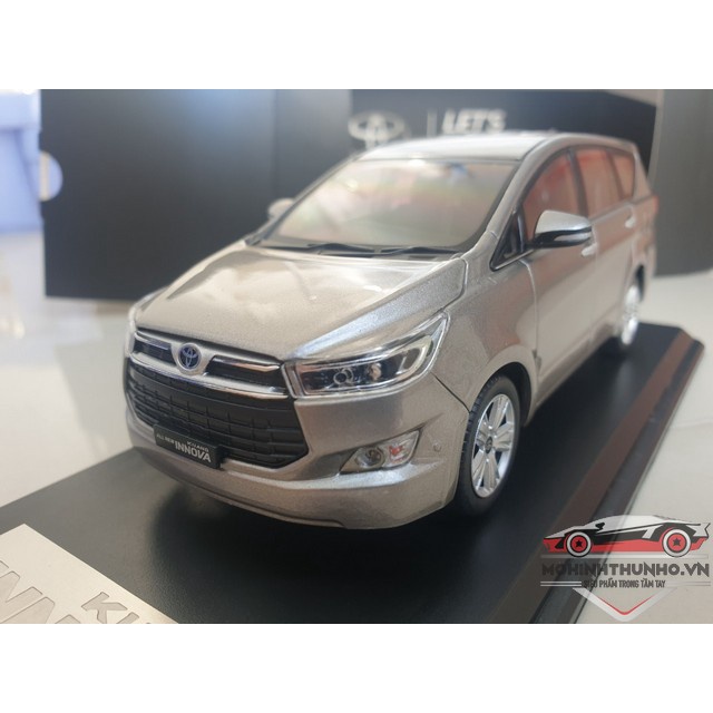 Toyota Innova model car, scale 1:32, Dealer | Shopee Malaysia