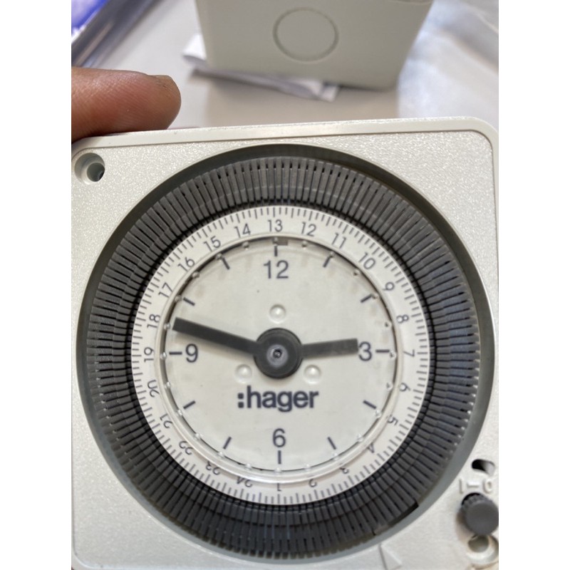HAGER TIMER SWITCH EH711