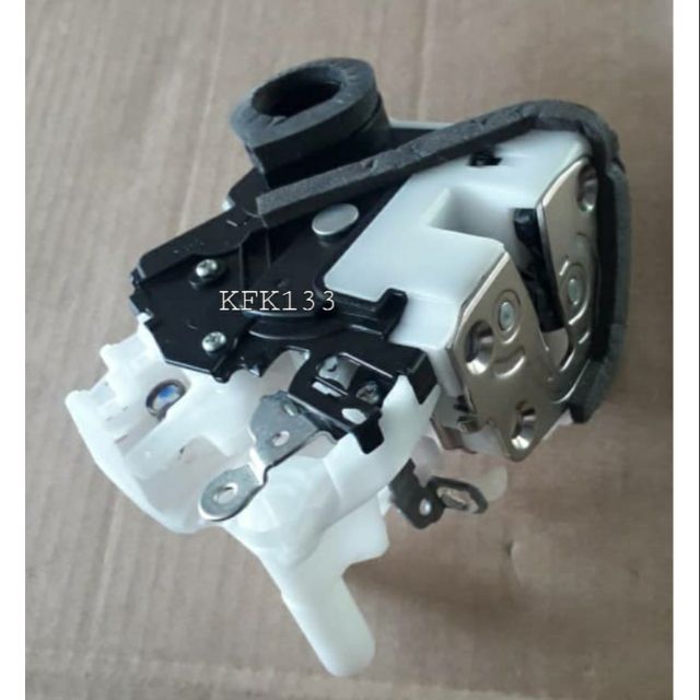 BEZZA AXIA DOOR INNER LOCK FRONT RIGHT | Shopee Malaysia