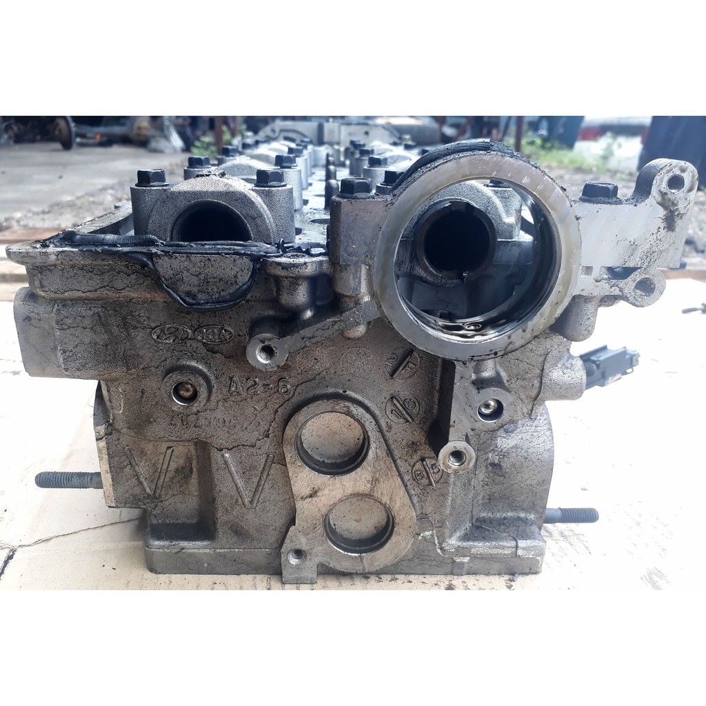 Hyundai Starex A2 Cylinder Head (VV) 2.5 D4CB (Used) | Shopee Malaysia