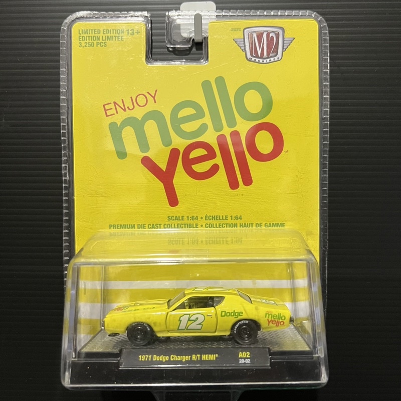 M2 Machines Coca-Cola Mello Yello Volkswagen Double Cab Microbus Chase - Échelle 1/64