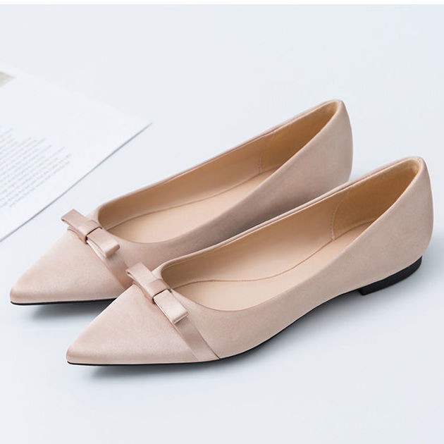 Fashion retro pointed hot sale shallow flat sole shoes