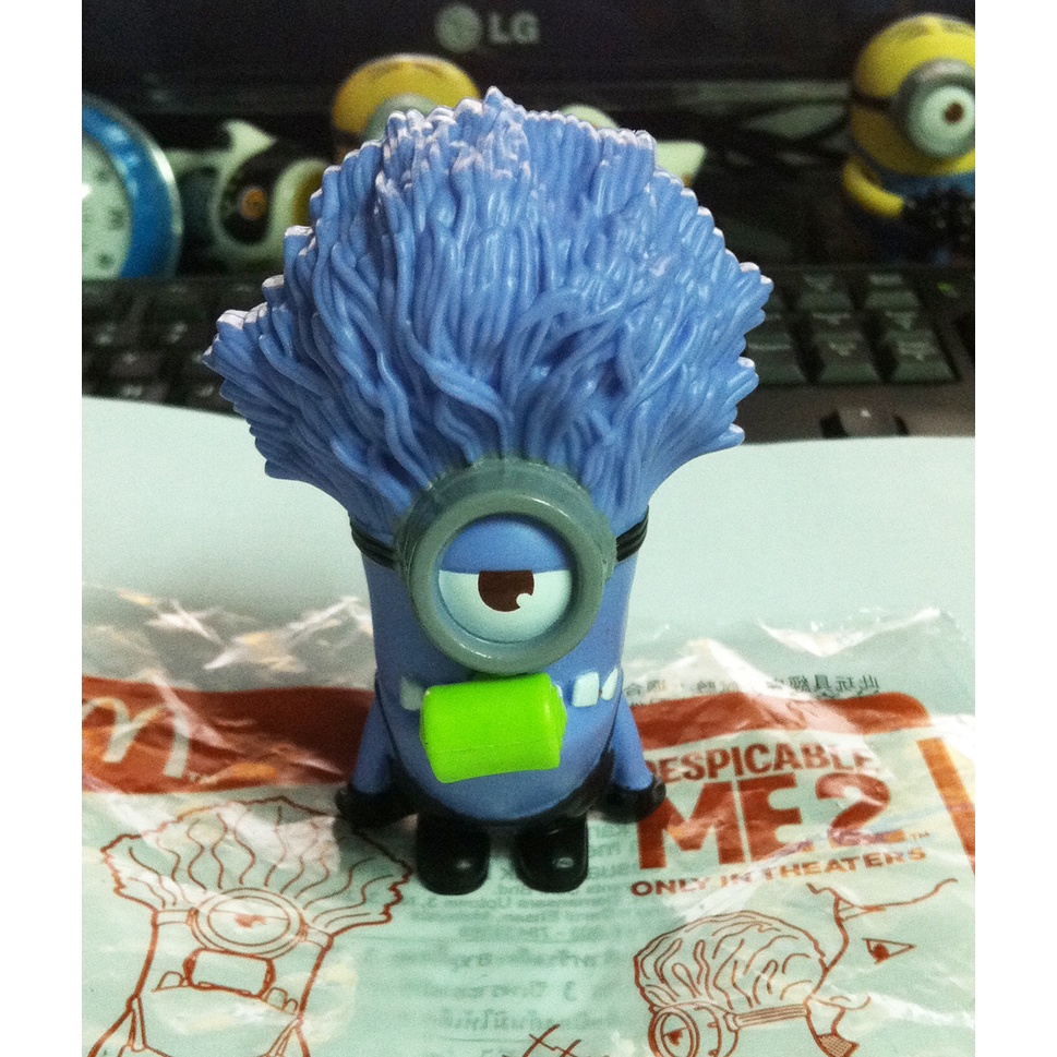 McDonald's 2013 DESPICABLE ME 2 Evil Minion Noisemaker (ANIMATED