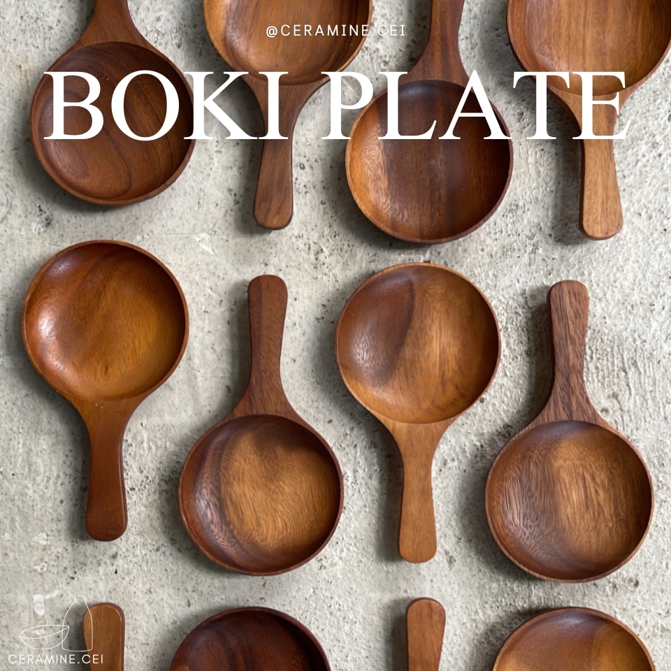 Boki Plate A Wooden With Handle. Used As Divided For Korean-Style ...