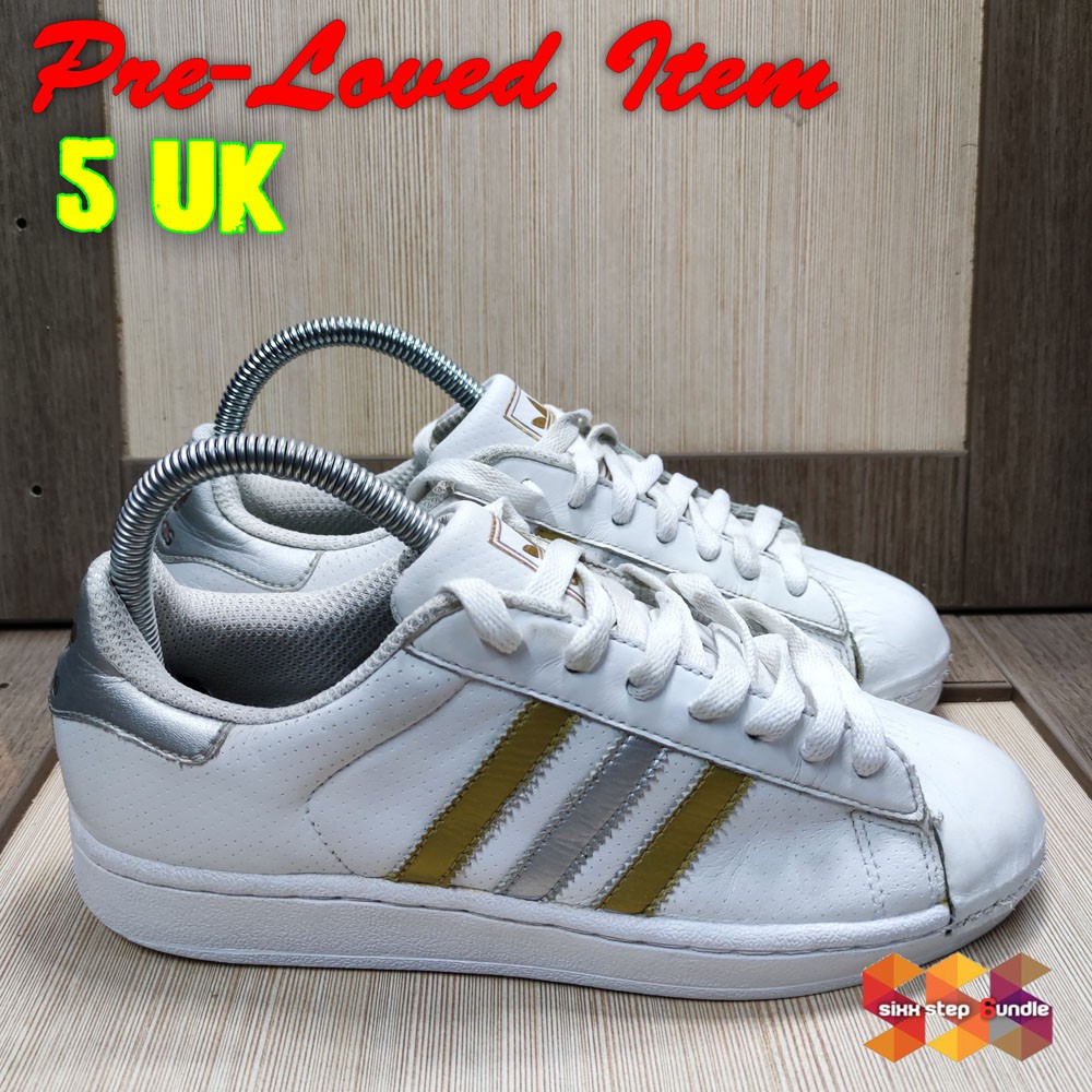 HOT ITEM PreLoved Item Adidas SuperStar Sneakers 5UK Kasut