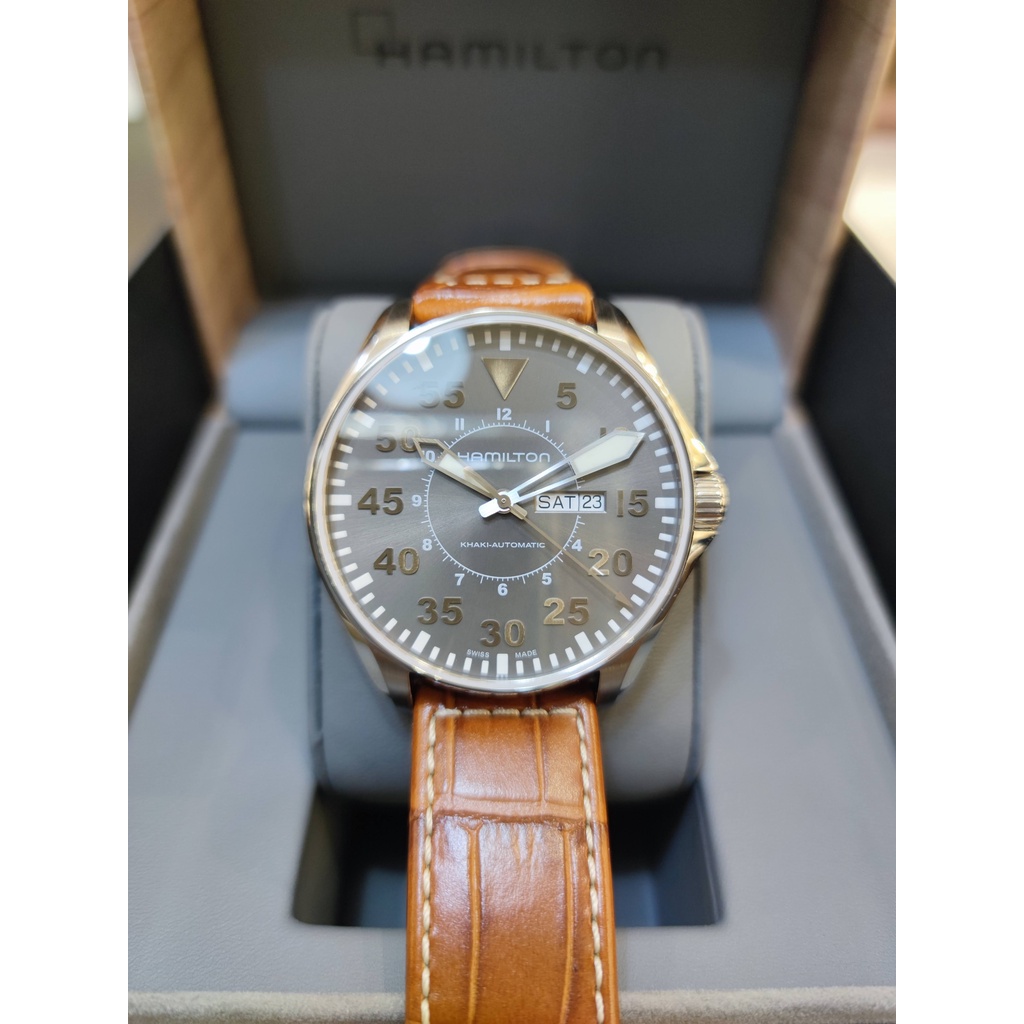 Hamilton pilot day date on sale quartz