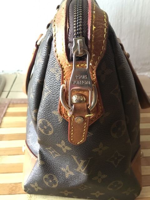 LV RETIRO MM, Luxury, Bags & Wallets on Carousell