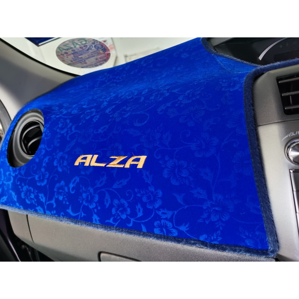 (Ready Stock) Toyota Fortuner 2016Present Dashboard Cover High Quality