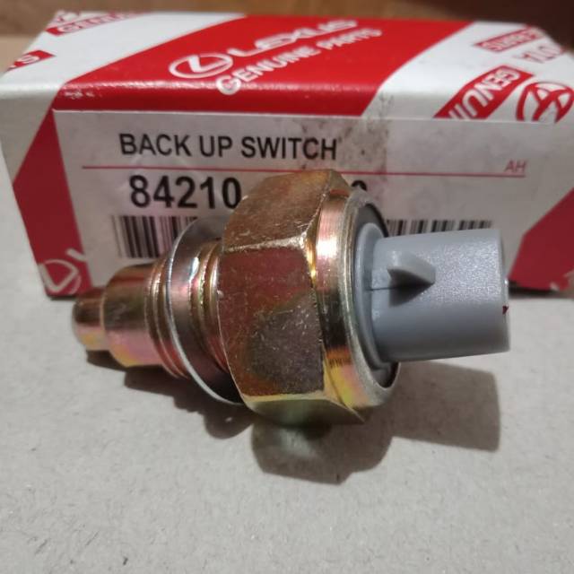Back up switch - reverse sensor innova innova soluna made in Thailand ...