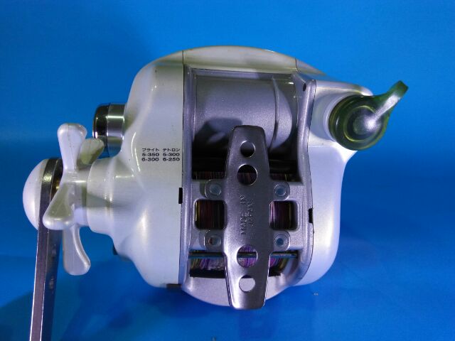 Used electric reel Daiwa super Tanacom z 500wp Auto Jigging Used electric reel Daiwa super Tanacom z 500wp Auto Jigging