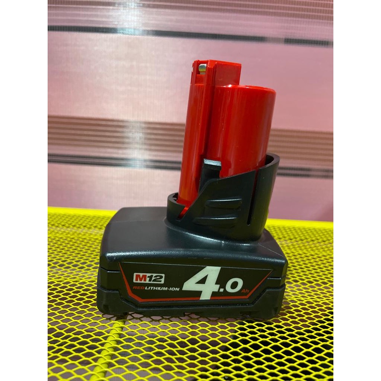 Milwaukee m12 4ah battery hotsell