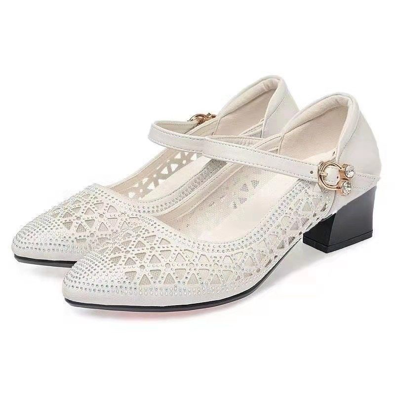 Ladies fashion casual low heel hollow buckle sandals shoes shop