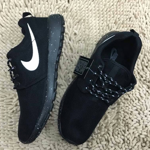 Nike roshe run oreo online