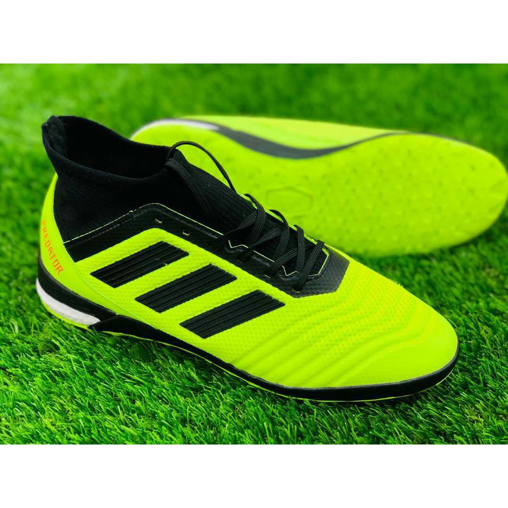 Adidas predator hotsell 18.3 indoor shoes