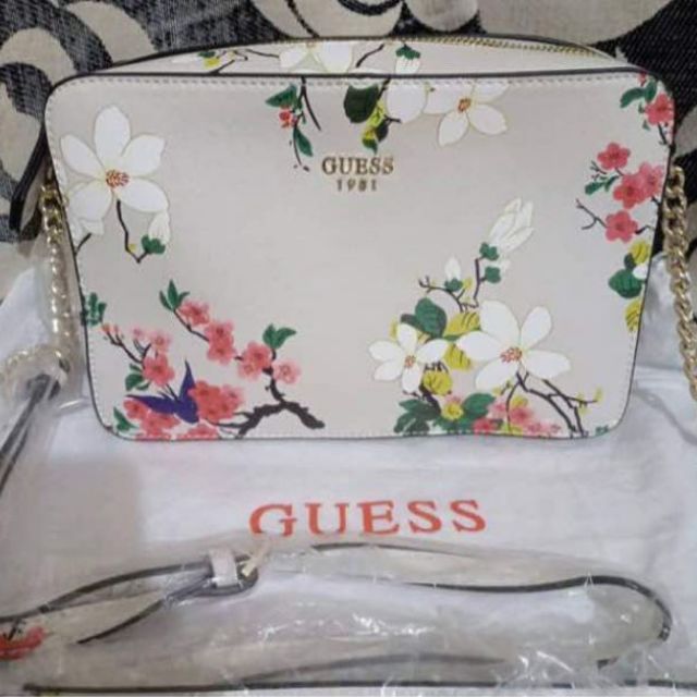 Guess laken outlet crossbody