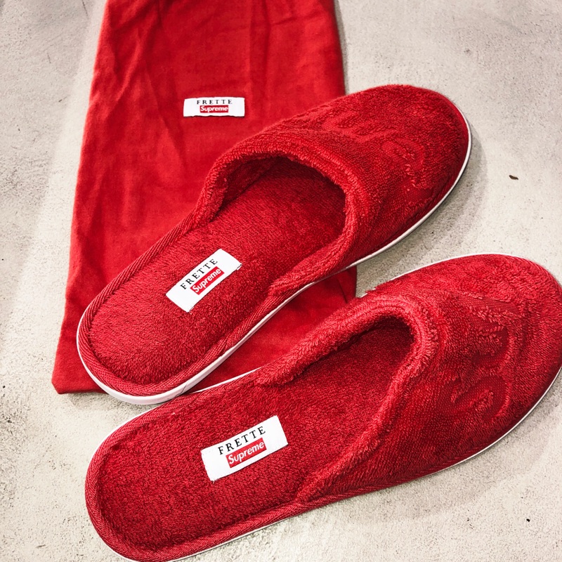 Supreme Frette Slippers Red-