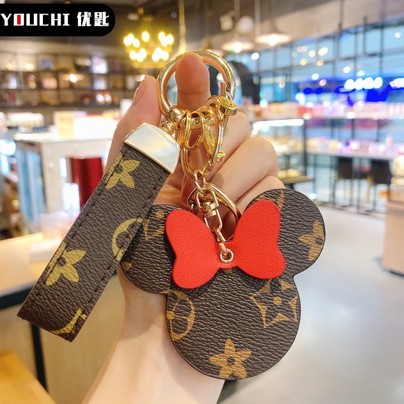 minnie mouse lv keychain