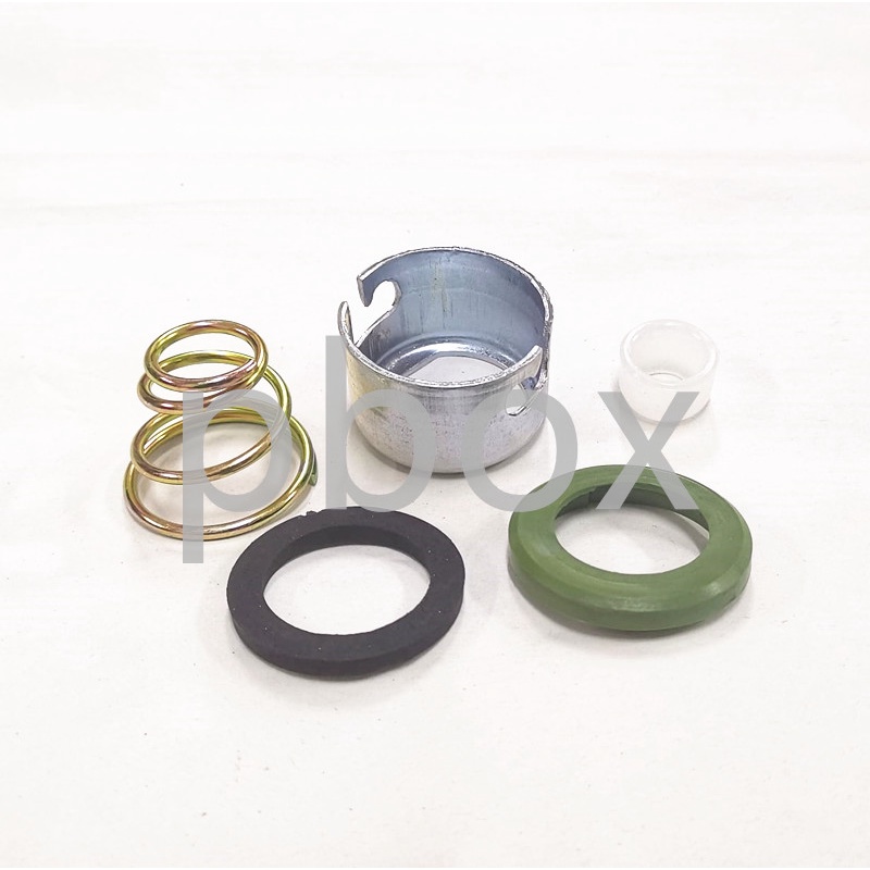 Toyota Hilux LN106, LN65, LN166 Gear Lever Bush + Cover + Spring Set