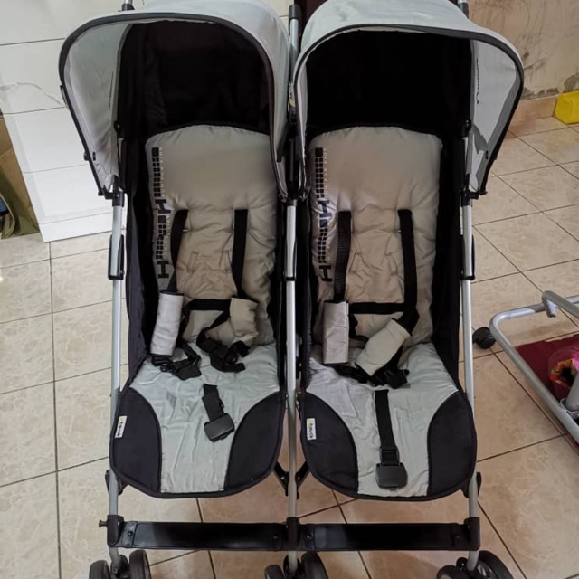 Hauck cheap twin buggy