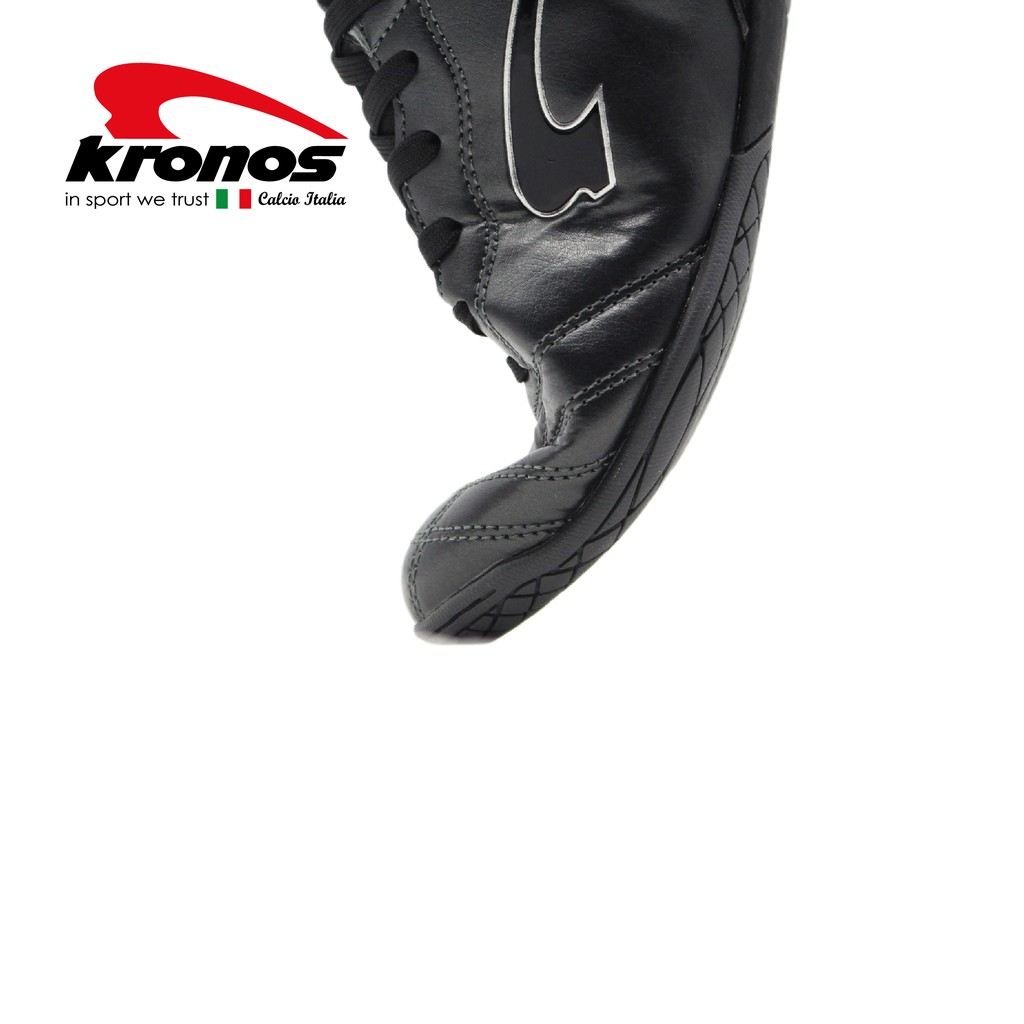 Kronos futsal shoes hotsell