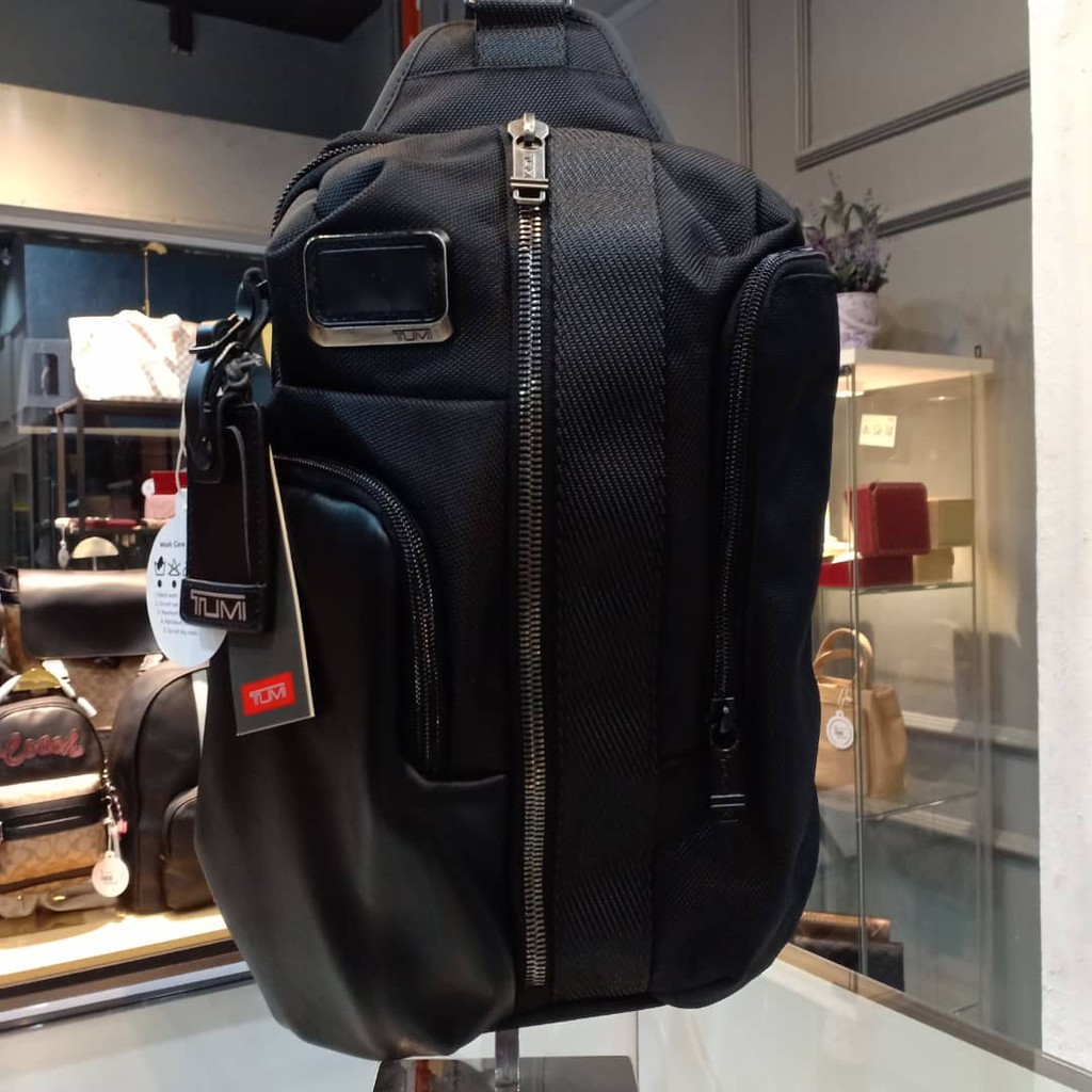 Tumi alpha 2025 bravo smith sling