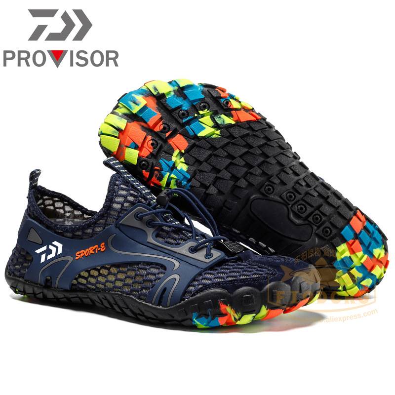 Daiwa Unisex Large Size Men Fishing Shoes Summer Mesh Men Breathable Hollow  Outdoor Leisure Wading Hiking Outdoor Beach Shoes