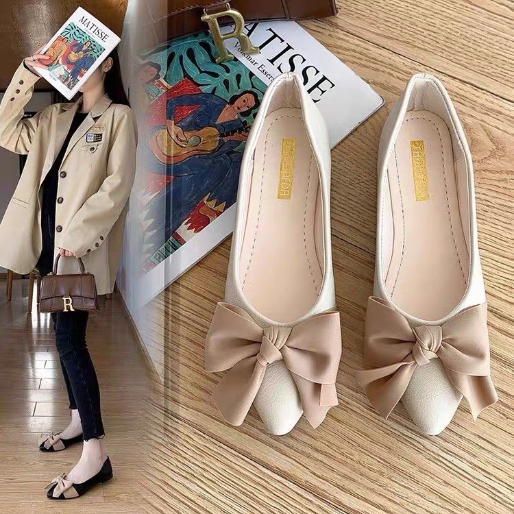 Super cute shop flats