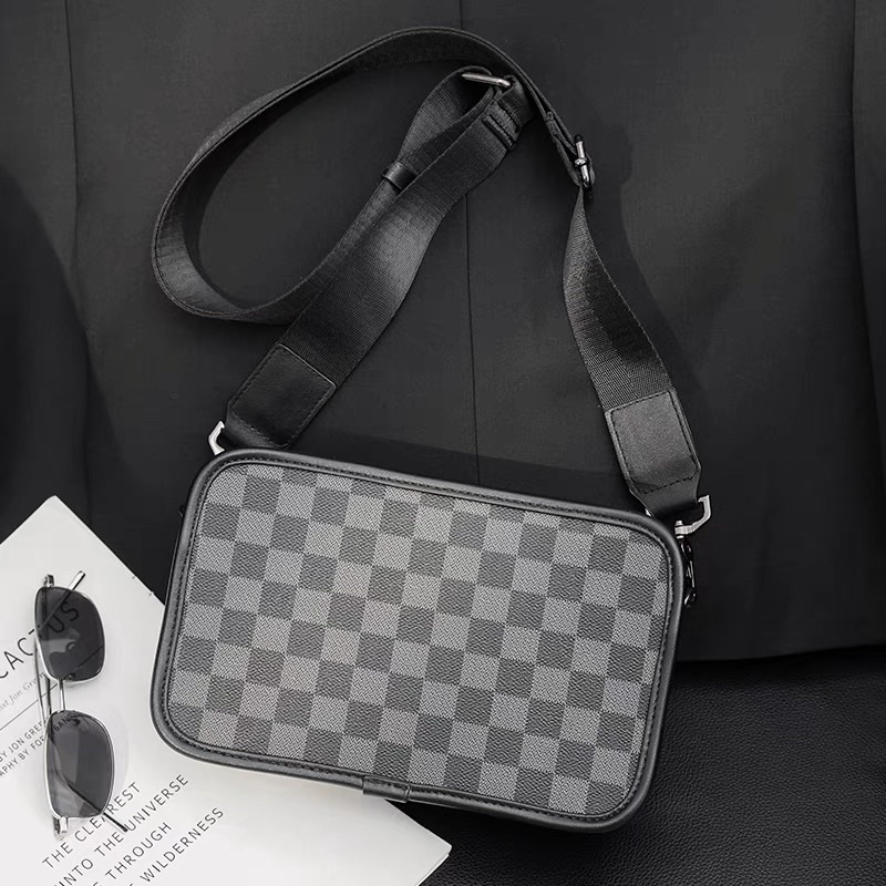 Korean Version Of The Men's Shoulder Bag Fashion Plaid