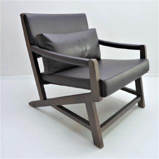 Kanji chair hot sale