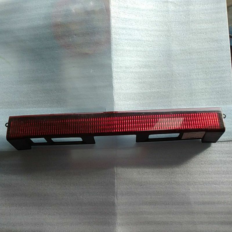 TOYOTA ESTIMA ACR30 2000-2002 REAR GATE REFLECTOR ORIGINAL USED ...