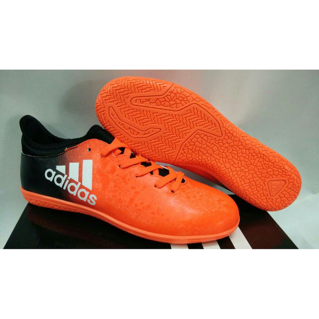 Adidas techfit outlet futsal