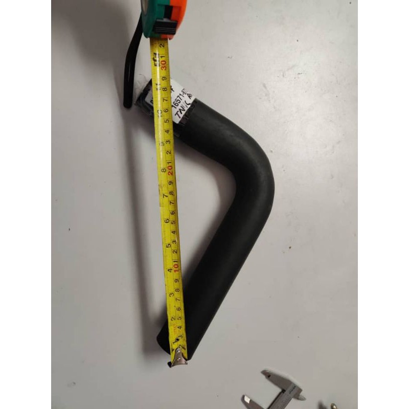 Daihatsu Delta DV99,DV116 Top/Atas Radiator Hose 16571-87324/87312 ...