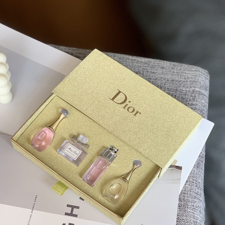 Limited Edition Dior Miniature Perfume 4 IN 1 Gift Set 5mlx4pcs (Gold