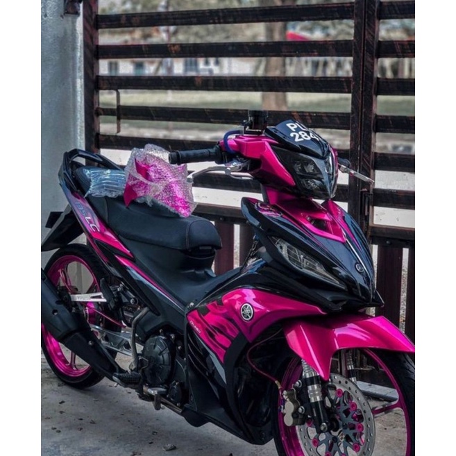 COVERSET FROZEN PINK BLACK LC 135 V4-V5-V6 | Shopee Malaysia