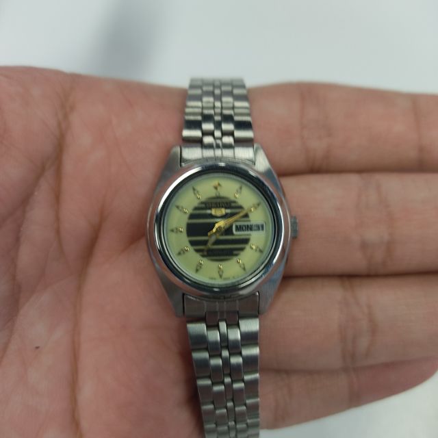 NOS Original Seiko 5 series automatic Watch lumibrite dial