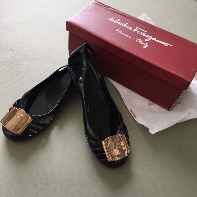 Ferragamo sandals online jelly