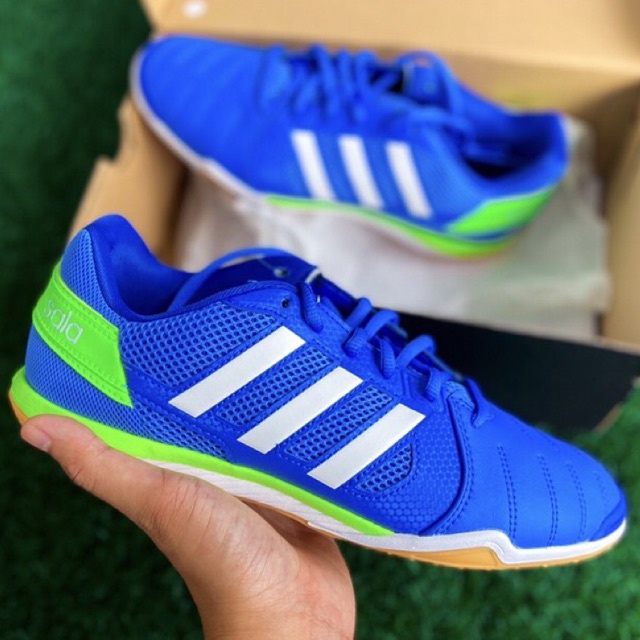 Kasut on sale adidas futsal