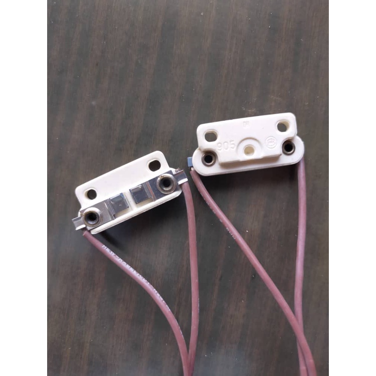 thumbnail image 2 of BENDER + WIRTH B&W 875 G6.35 GY6.35 GZ6.35 Lampholder Lamp Socket, 1pc New 2 of 5