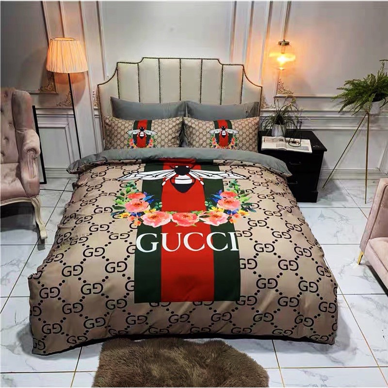 Quality Fashion Comfortable Louis Vuitton X Supreme Gucci Design Real Silk  4 Pieces Bedding Set Bed Sheet Quilt Cover