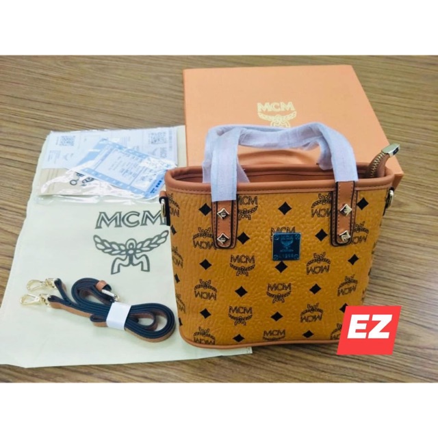 MCM Bag Unboxing, Whats inside my small bag, Dubai Mall Shopping