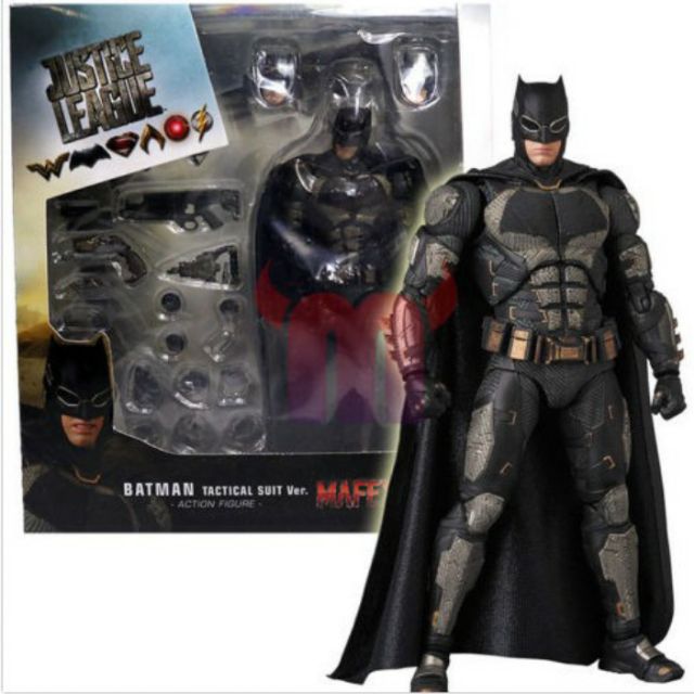 Mafex batman online tactical suit