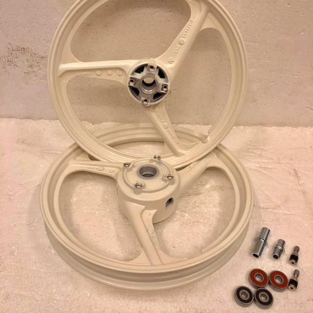z125 rims