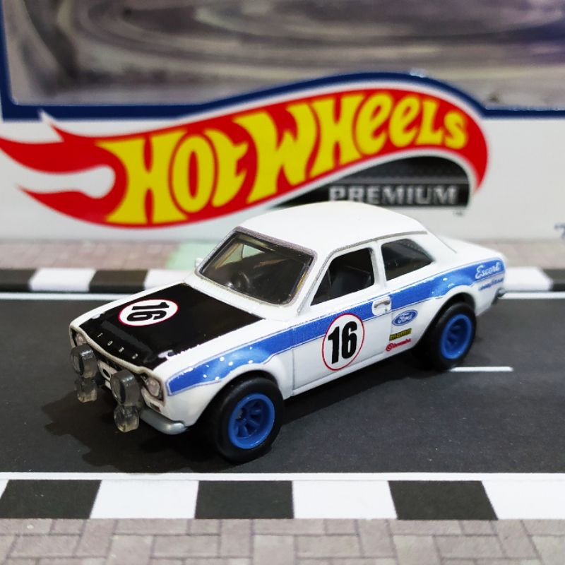 Hot Wheels Premium Ford Garage Race Team Diorama Transit Supervan Escort  RS1600 RS1800 MK2 C800 Loose | Shopee Malaysia