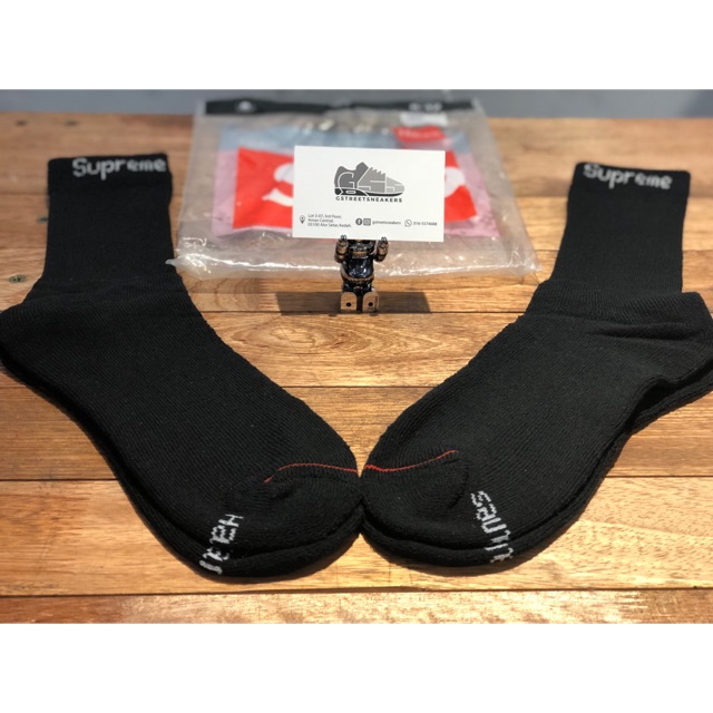 Supreme hanes socks outlet black