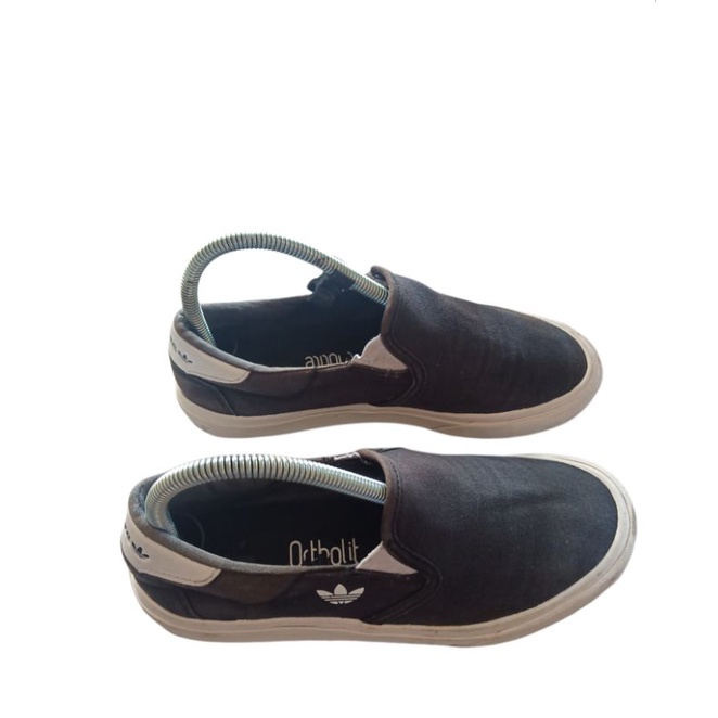 branded slip on shoes