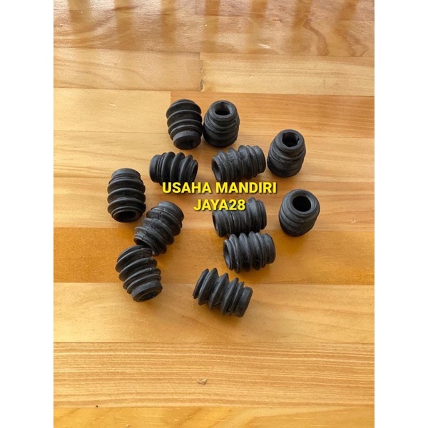 Rubber BOOT CALIPER KIT Disc AVANZA INNOVA XENIA RUSH FUTURA L300 Price 2PC ORI Shopee Malaysia